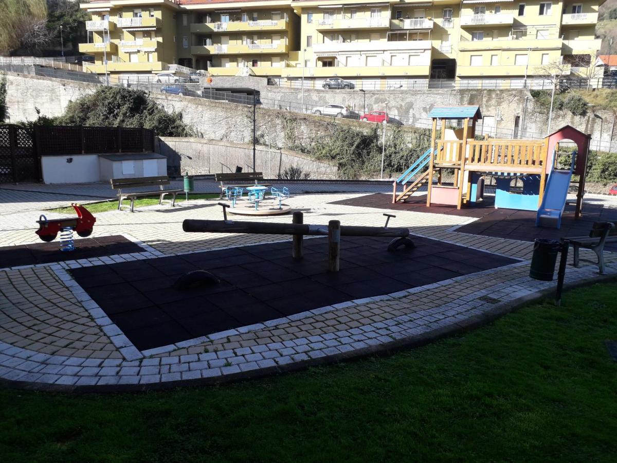 Appartamento Ristrutturato Con Terrazzo Varazze Ngoại thất bức ảnh